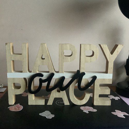 Happy place wooden - "happy,