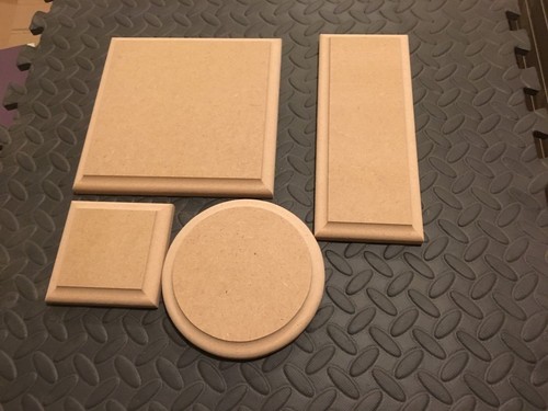 Wooden plaques circles - wooden,